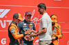 GP BELGIO, Sprint top three in parc ferme (L to R): Lando Norris (GBR) McLaren, third; Max Verstappen (NLD) Red Bull Racing, vincitore; Thibaut Courtois (BEL) Real Madrid Goalkeeper; Oscar Piastri (AUS) McLaren, second.

26.07.2025. Formula 1 World Championship, Rd 13, Belgian Grand Prix, Spa Francorchamps, Belgium, Sprint e Qualifiche Day.

- www.xpbimages.com, EMail: requests@xpbimages.com © Copyright: Moy / XPB Images