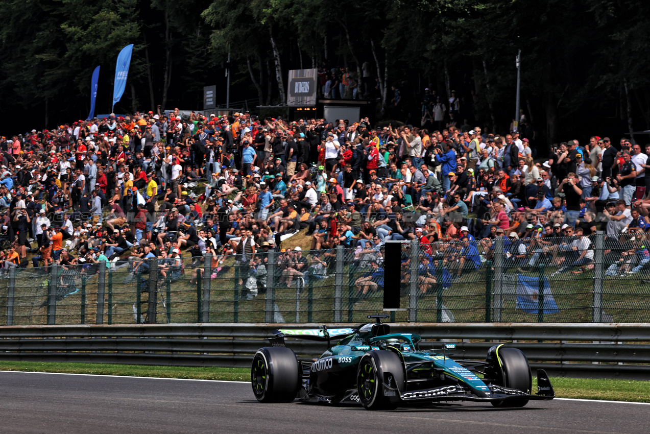 GP BELGIO, Lance Stroll (CDN) Aston Martin F1 Team AMR25.

25.07.2025. Formula 1 World Championship, Rd 13, Belgian Grand Prix, Spa Francorchamps, Belgium, Sprint Qualifiche Day.

- www.xpbimages.com, EMail: requests@xpbimages.com © Copyright: Bearne / XPB Images