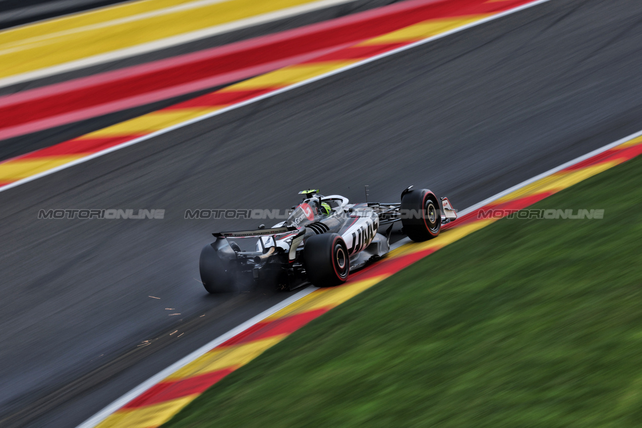 GP BELGIO, Oliver Bearman (GBR) Haas VF-25.

25.07.2025. Formula 1 World Championship, Rd 13, Belgian Grand Prix, Spa Francorchamps, Belgium, Sprint Qualifiche Day.

- www.xpbimages.com, EMail: requests@xpbimages.com © Copyright: Moy / XPB Images