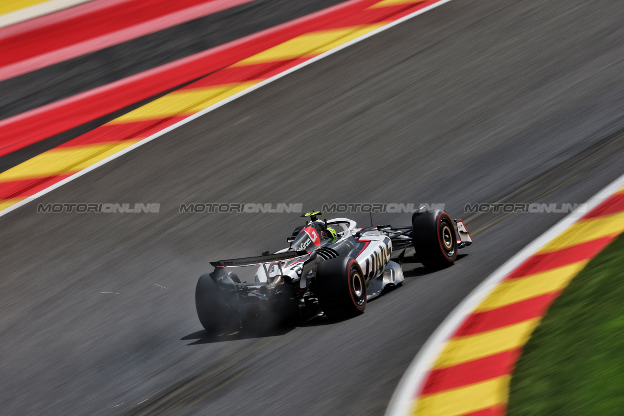 GP BELGIO, Oliver Bearman (GBR) Haas VF-25.

25.07.2025. Formula 1 World Championship, Rd 13, Belgian Grand Prix, Spa Francorchamps, Belgium, Sprint Qualifiche Day.

- www.xpbimages.com, EMail: requests@xpbimages.com © Copyright: Moy / XPB Images