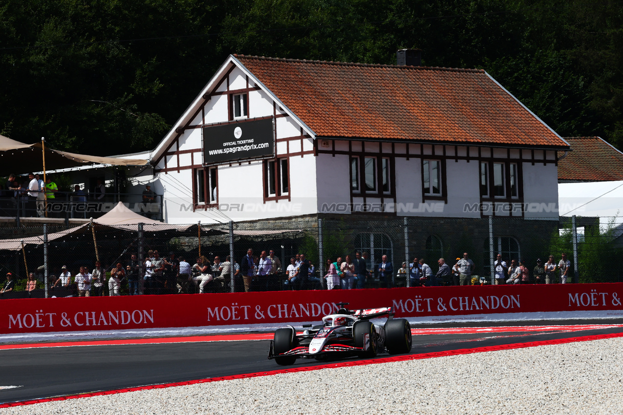 GP BELGIO, Esteban Ocon (FRA), Haas F1 Team 
25.07.2025. Formula 1 World Championship, Rd 13, Belgian Grand Prix, Spa Francorchamps, Belgium, Sprint Qualifiche Day.
- www.xpbimages.com, EMail: requests@xpbimages.com © Copyright: Charniaux / XPB Images