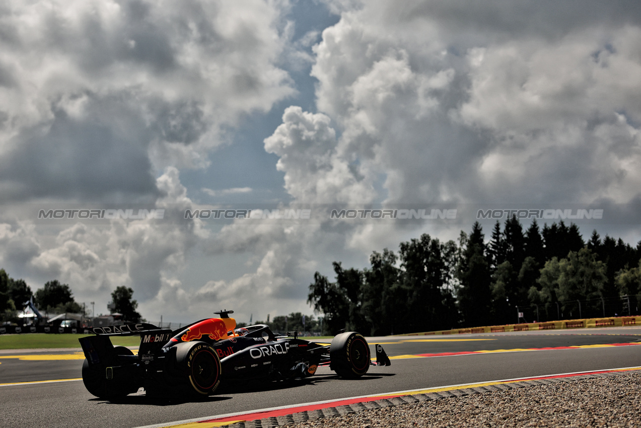 GP BELGIO, Max Verstappen (NLD) Red Bull Racing RB21.

25.07.2025. Formula 1 World Championship, Rd 13, Belgian Grand Prix, Spa Francorchamps, Belgium, Sprint Qualifiche Day.

- www.xpbimages.com, EMail: requests@xpbimages.com © Copyright: Bearne / XPB Images