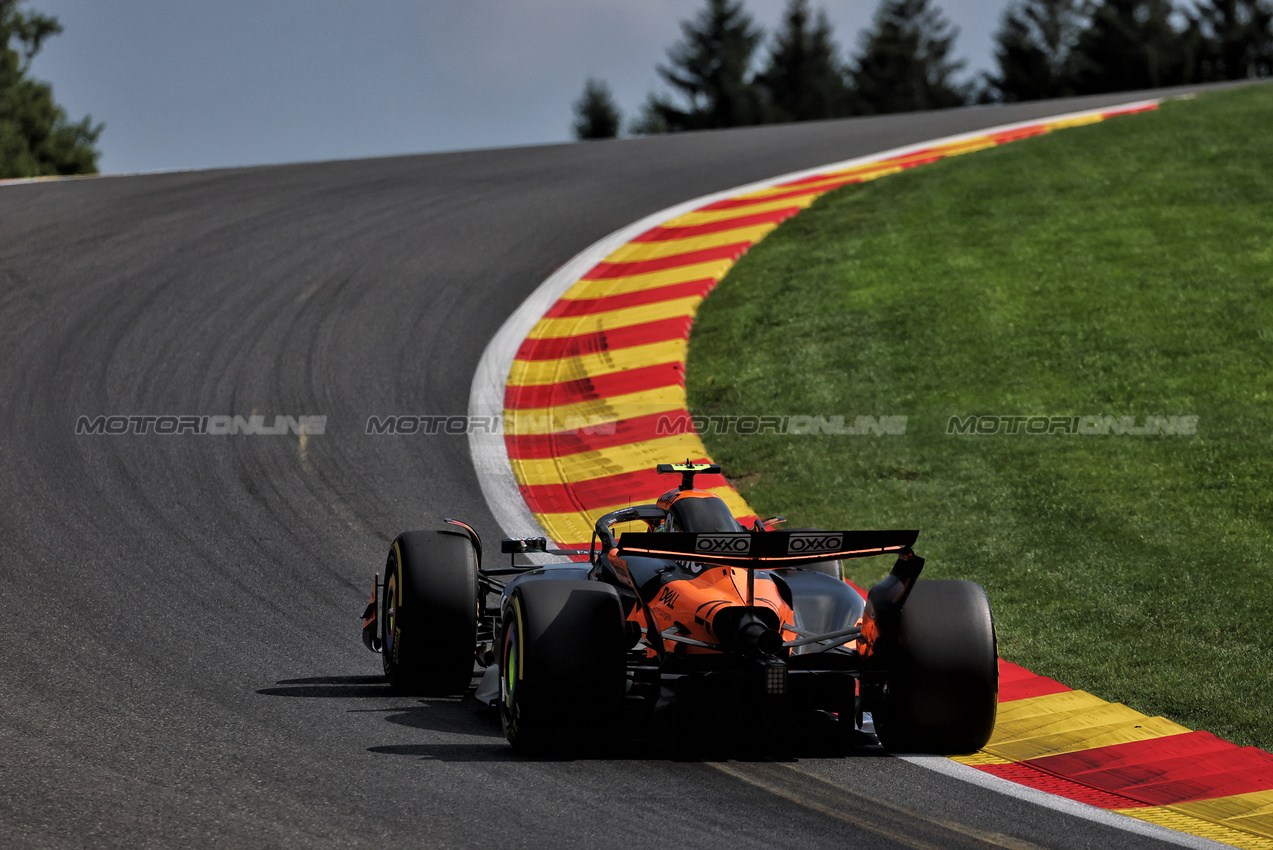GP BELGIO, Lando Norris (GBR) McLaren MCL39.

25.07.2025. Formula 1 World Championship, Rd 13, Belgian Grand Prix, Spa Francorchamps, Belgium, Sprint Qualifiche Day.

- www.xpbimages.com, EMail: requests@xpbimages.com © Copyright: Moy / XPB Images
