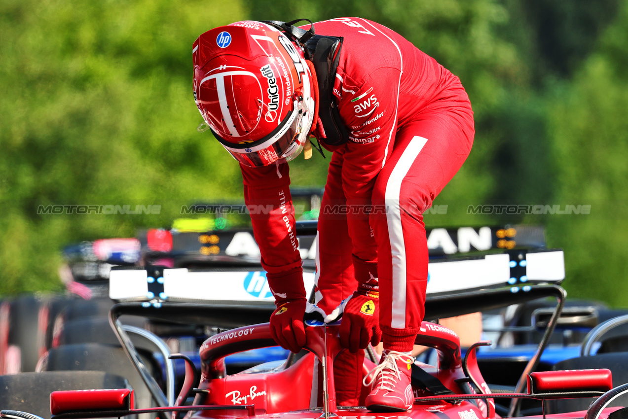 GP BELGIO, Charles Leclerc (MON) Ferrari SF-25 in Sprint qualifying parc ferme.

25.07.2025. Formula 1 World Championship, Rd 13, Belgian Grand Prix, Spa Francorchamps, Belgium, Sprint Qualifiche Day.

- www.xpbimages.com, EMail: requests@xpbimages.com © Copyright: Batchelor / XPB Images