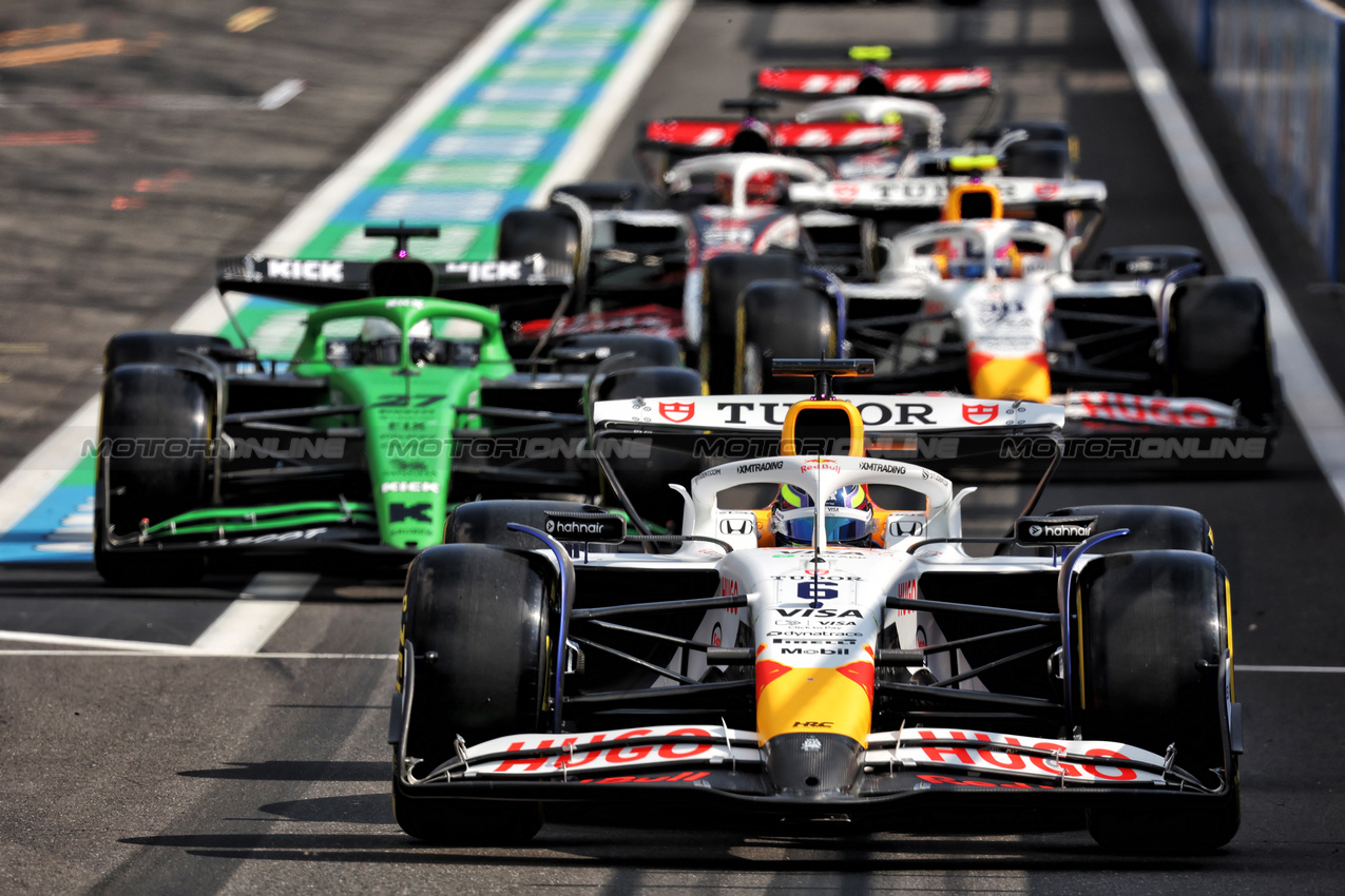 GP BELGIO, Isack Hadjar (FRA) Racing Bulls VCARB 02 leaves the pits.

25.07.2025. Formula 1 World Championship, Rd 13, Belgian Grand Prix, Spa Francorchamps, Belgium, Sprint Qualifiche Day.

- www.xpbimages.com, EMail: requests@xpbimages.com © Copyright: Bearne / XPB Images