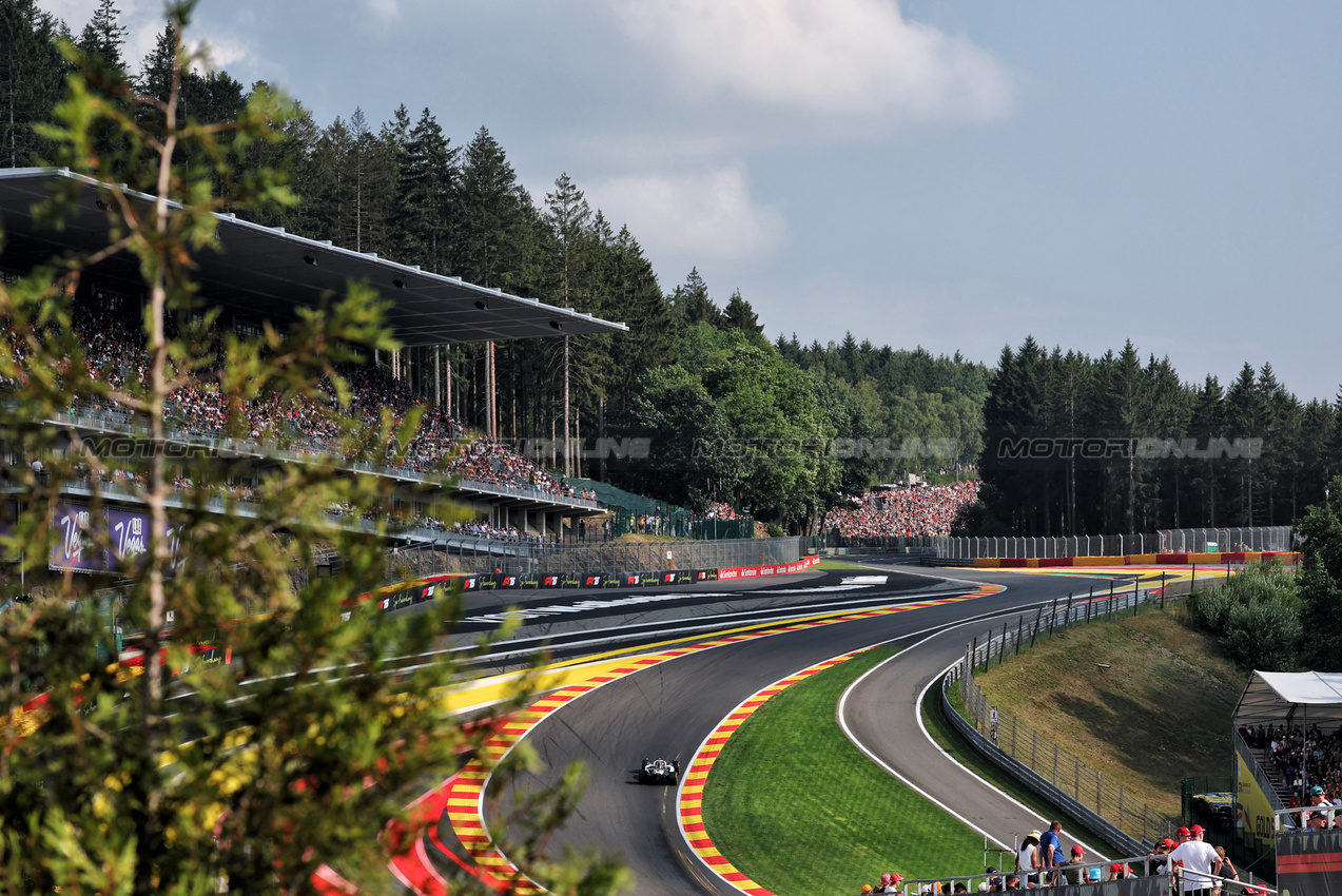 GP BELGIO, Esteban Ocon (FRA) Haas VF-25.

25.07.2025. Formula 1 World Championship, Rd 13, Belgian Grand Prix, Spa Francorchamps, Belgium, Sprint Qualifiche Day.

- www.xpbimages.com, EMail: requests@xpbimages.com © Copyright: Moy / XPB Images
