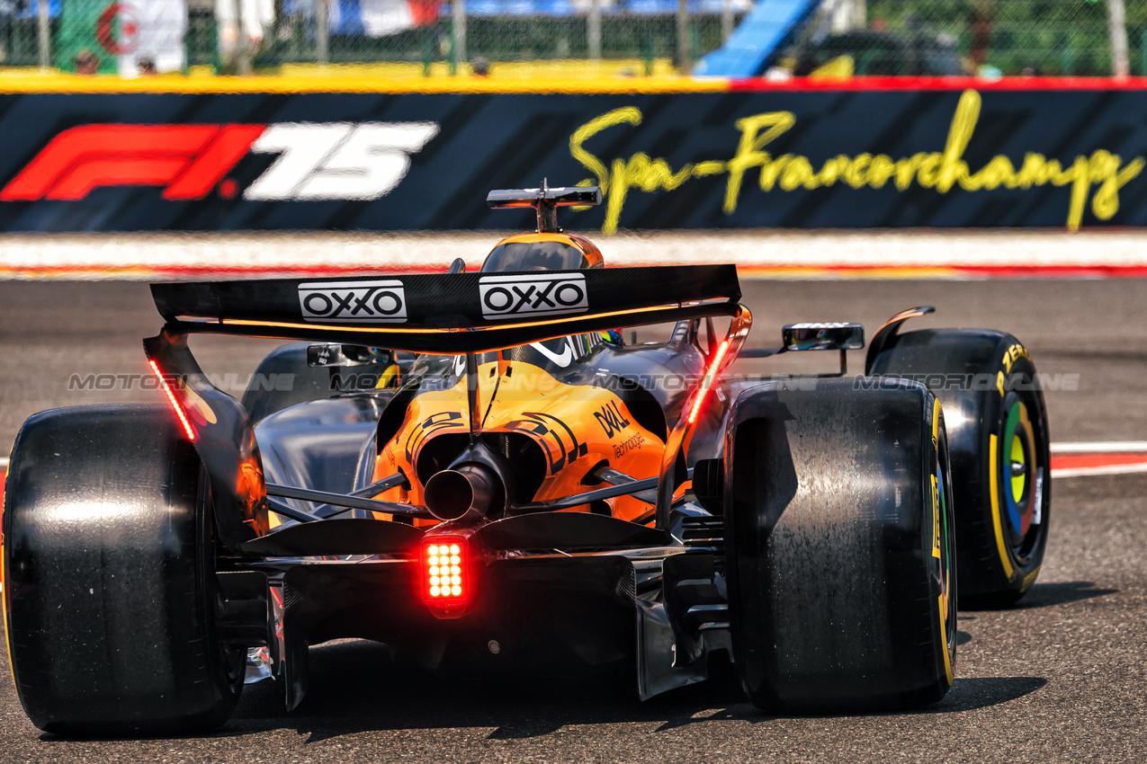 GP BELGIO, Oscar Piastri (AUS) McLaren MCL39.

25.07.2025. Formula 1 World Championship, Rd 13, Belgian Grand Prix, Spa Francorchamps, Belgium, Sprint Qualifiche Day.

- www.xpbimages.com, EMail: requests@xpbimages.com © Copyright: Bearne / XPB Images