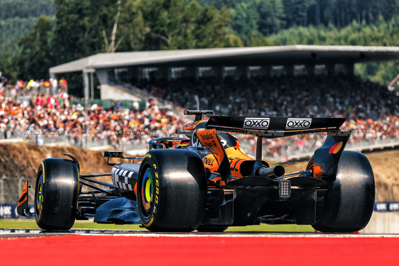 GP BELGIO, Oscar Piastri (AUS) McLaren MCL39.

25.07.2025. Formula 1 World Championship, Rd 13, Belgian Grand Prix, Spa Francorchamps, Belgium, Sprint Qualifiche Day.

- www.xpbimages.com, EMail: requests@xpbimages.com © Copyright: Bearne / XPB Images