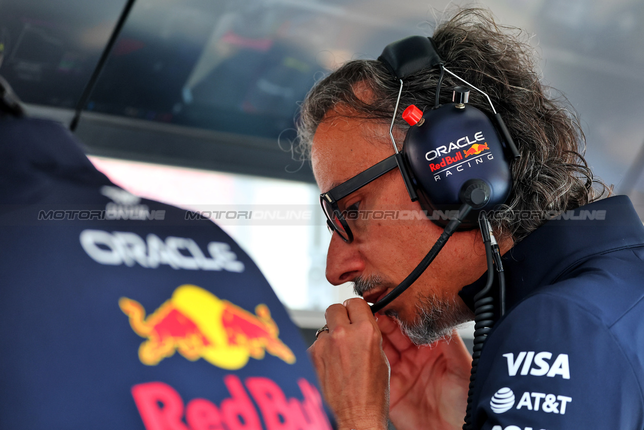 GP BELGIO, Laurent Mekies (FRA) Red Bull Racing Team Principal e CEO.

25.07.2025. Formula 1 World Championship, Rd 13, Belgian Grand Prix, Spa Francorchamps, Belgium, Sprint Qualifiche Day.

- www.xpbimages.com, EMail: requests@xpbimages.com © Copyright: Batchelor / XPB Images