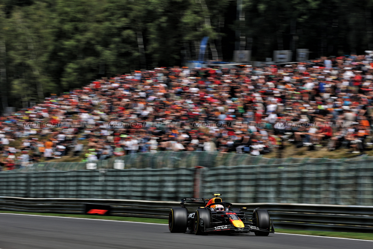 GP BELGIO, Yuki Tsunoda (JPN) Red Bull Racing RB21.

25.07.2025. Formula 1 World Championship, Rd 13, Belgian Grand Prix, Spa Francorchamps, Belgium, Sprint Qualifiche Day.

- www.xpbimages.com, EMail: requests@xpbimages.com © Copyright: Bearne / XPB Images