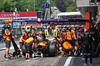GP BELGIO, Lando Norris (GBR) McLaren MCL39 in the pits.

25.07.2025. Formula 1 World Championship, Rd 13, Belgian Grand Prix, Spa Francorchamps, Belgium, Sprint Qualifiche Day.

- www.xpbimages.com, EMail: requests@xpbimages.com © Copyright: Batchelor / XPB Images
