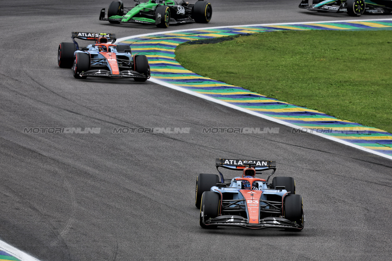GP BRASILE, Alexander Albon (THA) Atlassian Williams Racing FW47.

09.11.2025. Formula 1 World Championship, Rd 21, Brazilian Grand Prix, Sao Paulo, Brazil, Gara Day.

- www.xpbimages.com, EMail: requests@xpbimages.com © Copyright: Batchelor / XPB Images