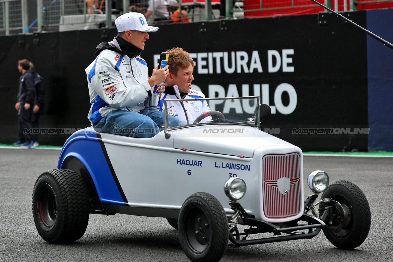 GP BRASILE, (L to R): Isack Hadjar (FRA) Racing Bulls e Liam Lawson (NZL) Racing Bulls on the drivers' parade.

09.11.2025. Formula 1 World Championship, Rd 21, Brazilian Grand Prix, Sao Paulo, Brazil, Gara Day.

- www.xpbimages.com, EMail: requests@xpbimages.com © Copyright: Batchelor / XPB Images