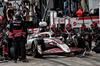 GP BRASILE, Esteban Ocon (FRA) Haas VF-25 makes a pit stop.
09.11.2025. Formula 1 World Championship, Rd 21, Brazilian Grand Prix, Sao Paulo, Brazil, Gara Day.
- www.xpbimages.com, EMail: requests@xpbimages.com © Copyright: Batchelor / XPB Images