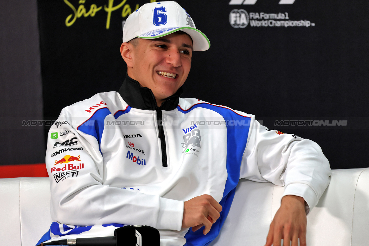 GP BRASILE, Isack Hadjar (FRA) Racing Bulls in the FIA Press Conference.

06.11.2025. Formula 1 World Championship, Rd 21, Brazilian Grand Prix, Sao Paulo, Brazil, Preparation Day.

- www.xpbimages.com, EMail: requests@xpbimages.com © Copyright: Batchelor / XPB Images