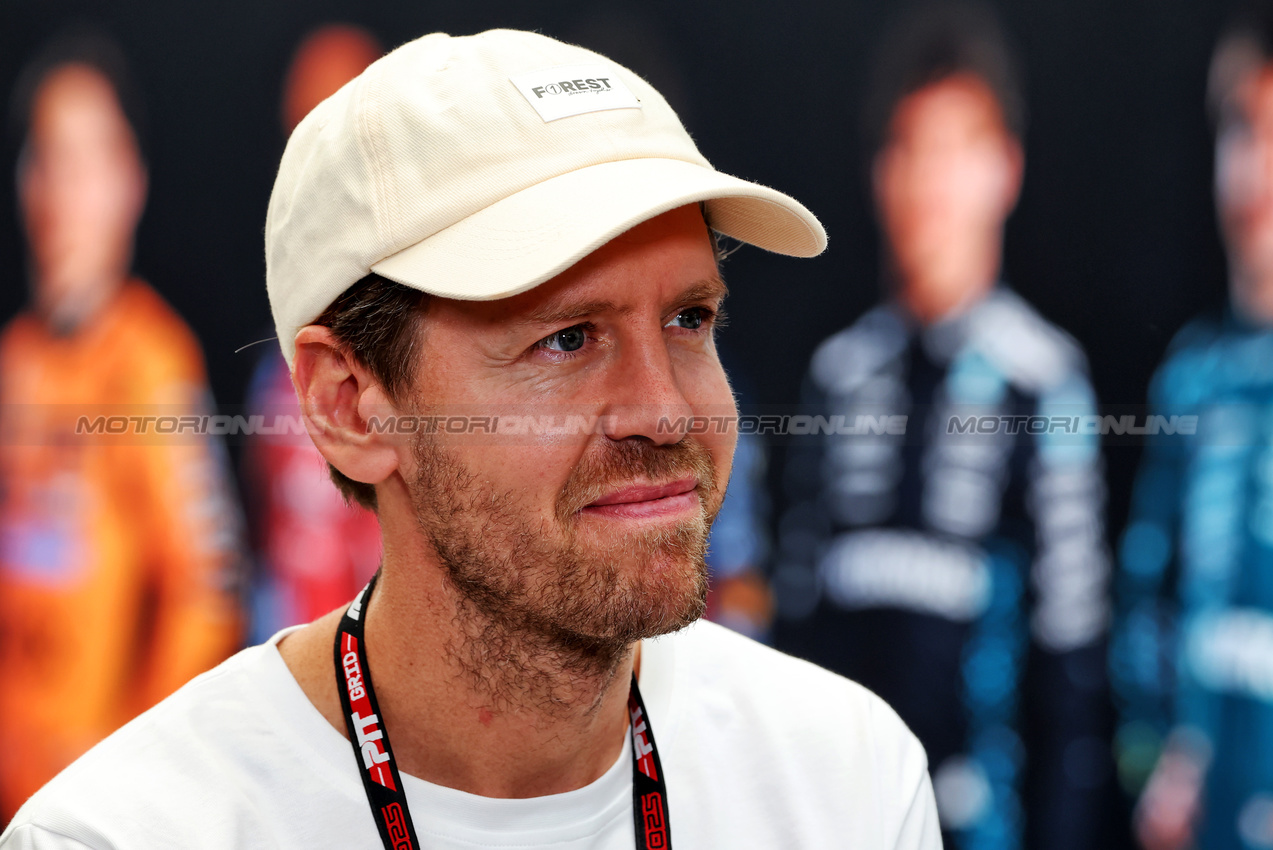 GP BRASILE, Sebastian Vettel (GER).
06.11.2025. Formula 1 World Championship, Rd 21, Brazilian Grand Prix, Sao Paulo, Brazil, Preparation Day.
- www.xpbimages.com, EMail: requests@xpbimages.com © Copyright: Rew / XPB Images