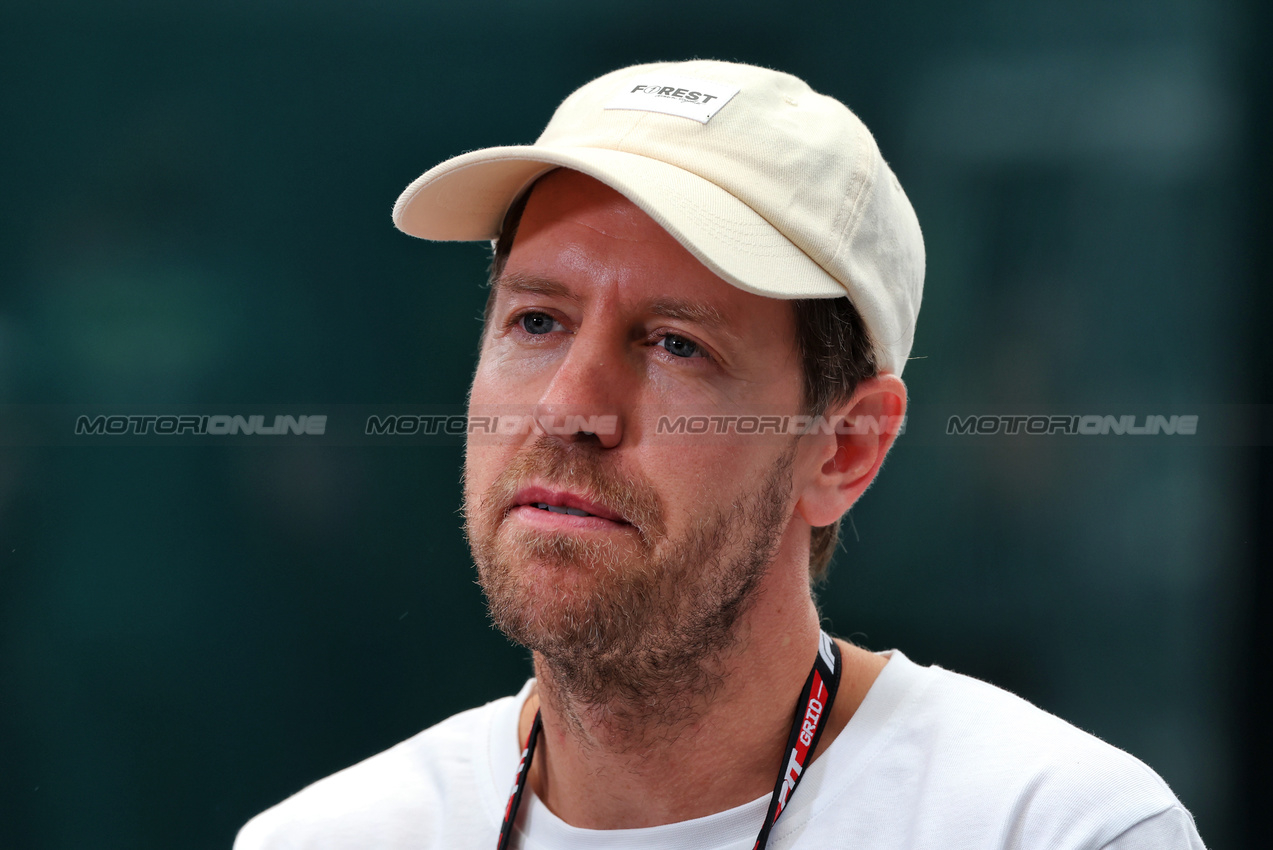 GP BRASILE, Sebastian Vettel (GER).
06.11.2025. Formula 1 World Championship, Rd 21, Brazilian Grand Prix, Sao Paulo, Brazil, Preparation Day.
- www.xpbimages.com, EMail: requests@xpbimages.com © Copyright: Rew / XPB Images