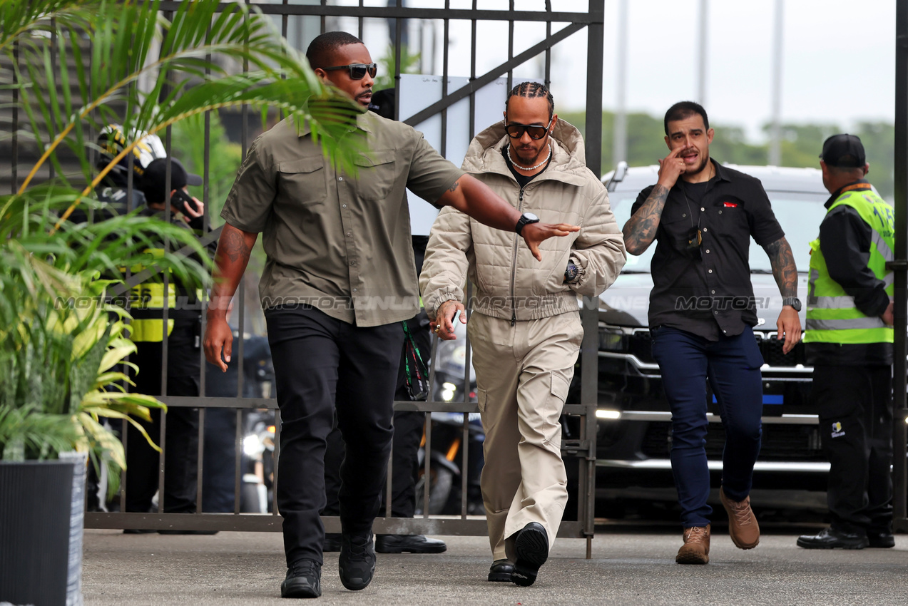 GP BRASILE, Lewis Hamilton (GBR) Ferrari.
06.11.2025. Formula 1 World Championship, Rd 21, Brazilian Grand Prix, Sao Paulo, Brazil, Preparation Day.
- www.xpbimages.com, EMail: requests@xpbimages.com © Copyright: Rew / XPB Images