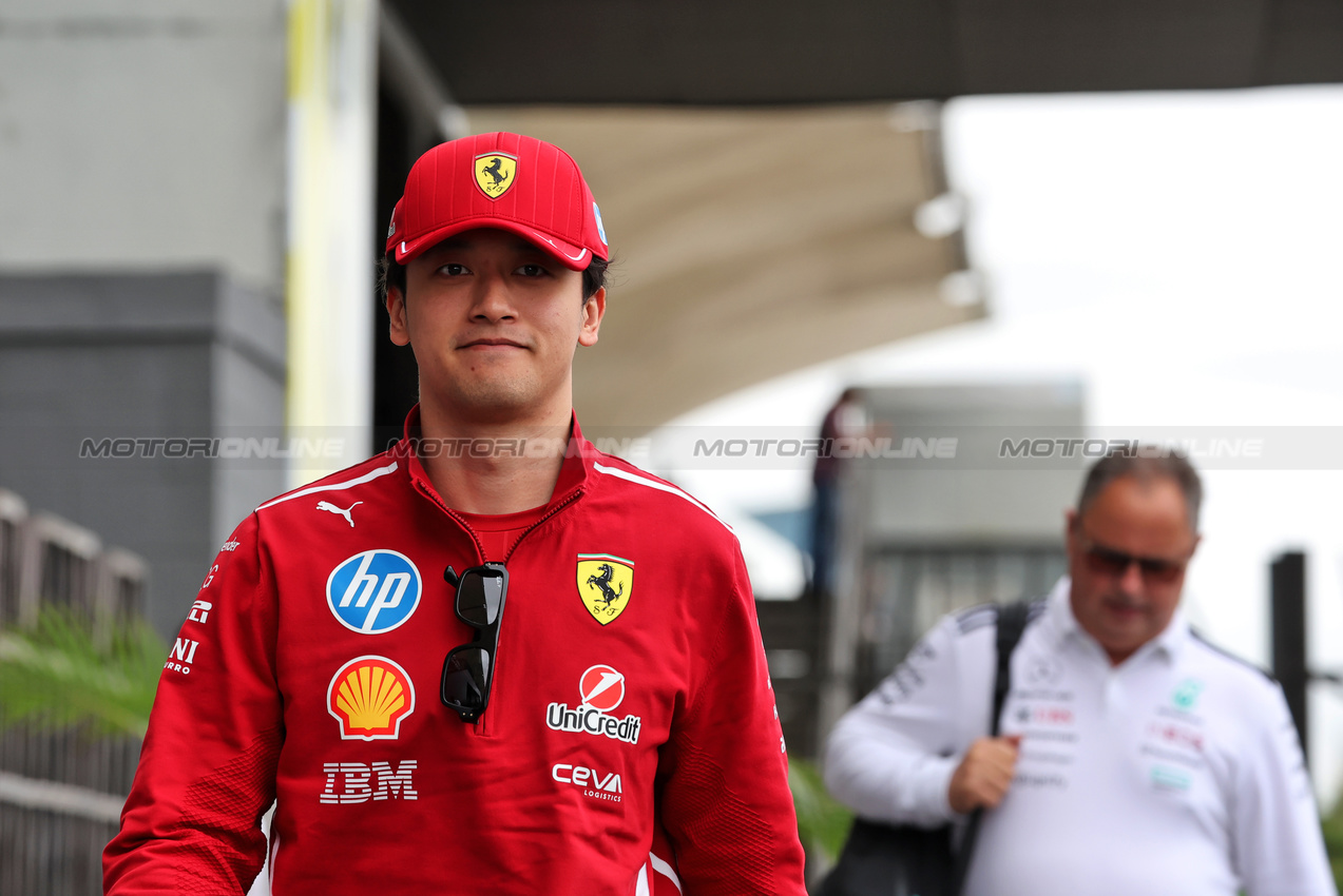 GP BRASILE, Zhou Guanyu (CHN) Ferrari Reserve Driver.

06.11.2025. Formula 1 World Championship, Rd 21, Brazilian Grand Prix, Sao Paulo, Brazil, Preparation Day.

 - www.xpbimages.com, EMail: requests@xpbimages.com © Copyright: Rew / XPB Images