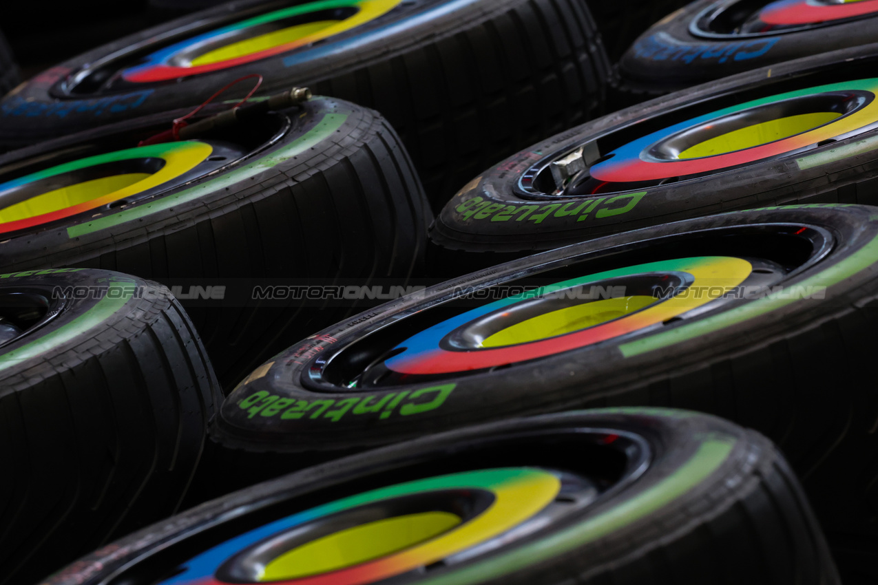 GP BRASILE, Pirelli tires  
06.11.2025. Formula 1 World Championship, Rd 21, Brazilian Grand Prix, Sao Paulo, Brazil, Preparation Day.
- www.xpbimages.com, EMail: requests@xpbimages.com © Copyright: Charniaux / XPB Images