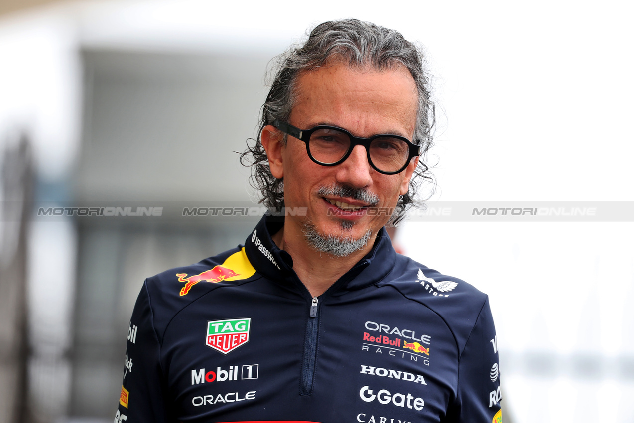GP BRASILE, Laurent Mekies (FRA) Red Bull Racing Team Principal e CEO.
06.11.2025. Formula 1 World Championship, Rd 21, Brazilian Grand Prix, Sao Paulo, Brazil, Preparation Day.
- www.xpbimages.com, EMail: requests@xpbimages.com © Copyright: Rew / XPB Images