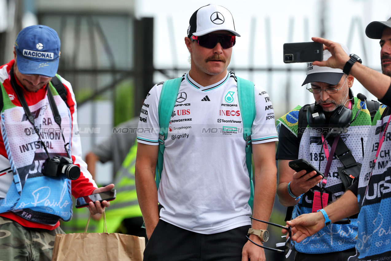 GP BRASILE, Valtteri Bottas (FIN) Mercedes AMG F1 Reserve Driver.
06.11.2025. Formula 1 World Championship, Rd 21, Brazilian Grand Prix, Sao Paulo, Brazil, Preparation Day.
- www.xpbimages.com, EMail: requests@xpbimages.com © Copyright: Rew / XPB Images