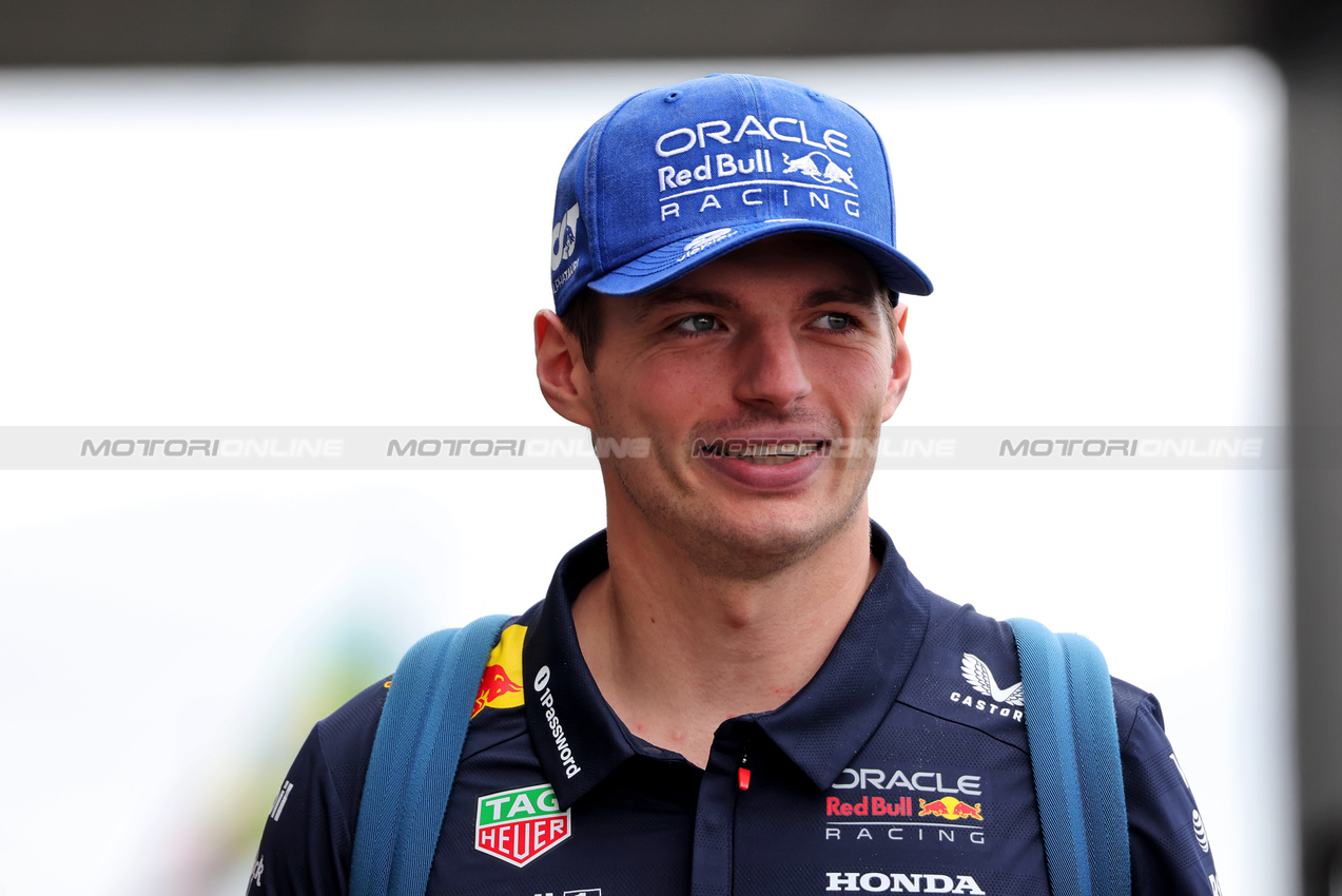 GP BRASILE, Max Verstappen (NLD) Red Bull Racing.
06.11.2025. Formula 1 World Championship, Rd 21, Brazilian Grand Prix, Sao Paulo, Brazil, Preparation Day.
- www.xpbimages.com, EMail: requests@xpbimages.com © Copyright: Rew / XPB Images