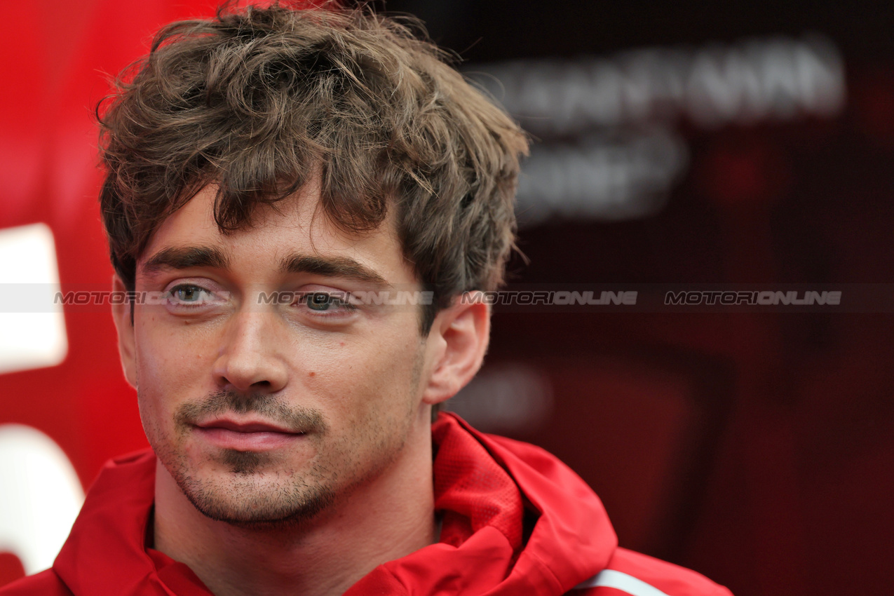 GP BRASILE, Charles Leclerc (MON) Ferrari.
06.11.2025. Formula 1 World Championship, Rd 21, Brazilian Grand Prix, Sao Paulo, Brazil, Preparation Day.
- www.xpbimages.com, EMail: requests@xpbimages.com © Copyright: Batchelor / XPB Images