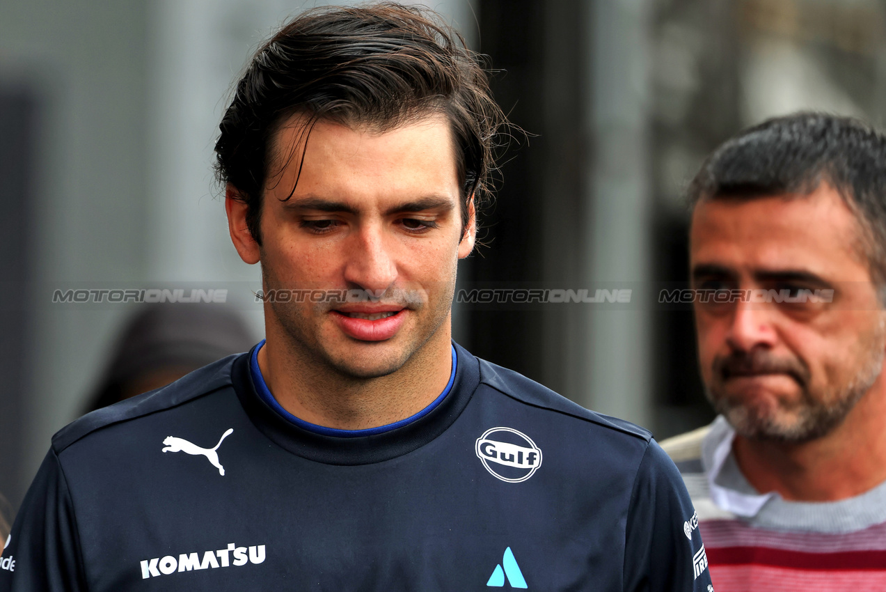 GP BRASILE, Carlos Sainz (ESP) Atlassian Williams Racing.

08.11.2025. Formula 1 World Championship, Rd 21, Brazilian Grand Prix, Sao Paulo, Brazil, Sprint e Qualifiche Day.

 - www.xpbimages.com, EMail: requests@xpbimages.com © Copyright: Rew / XPB Images