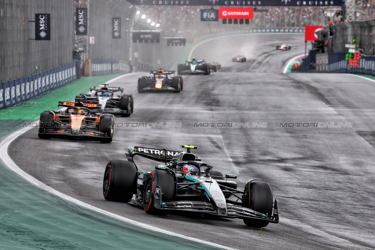 GP BRASILE, Andrea Kimi Antonelli (ITA) Mercedes AMG F1 W16.

08.11.2025. Formula 1 World Championship, Rd 21, Brazilian Grand Prix, Sao Paulo, Brazil, Sprint e Qualifiche Day.

- www.xpbimages.com, EMail: requests@xpbimages.com © Copyright: Charniaux / XPB Images