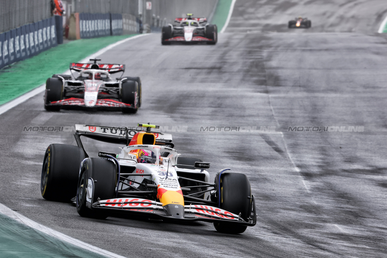 GP BRASILE, Liam Lawson (NZL) Racing Bulls VCARB 02.

08.11.2025. Formula 1 World Championship, Rd 21, Brazilian Grand Prix, Sao Paulo, Brazil, Sprint e Qualifiche Day.

- www.xpbimages.com, EMail: requests@xpbimages.com © Copyright: Charniaux / XPB Images