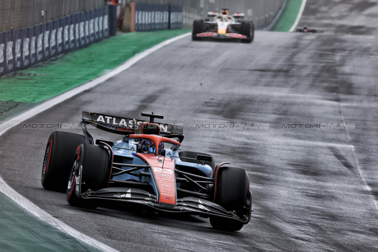 GP BRASILE, Alexander Albon (THA) Atlassian Williams Racing FW47.

08.11.2025. Formula 1 World Championship, Rd 21, Brazilian Grand Prix, Sao Paulo, Brazil, Sprint e Qualifiche Day.

- www.xpbimages.com, EMail: requests@xpbimages.com © Copyright: Charniaux / XPB Images