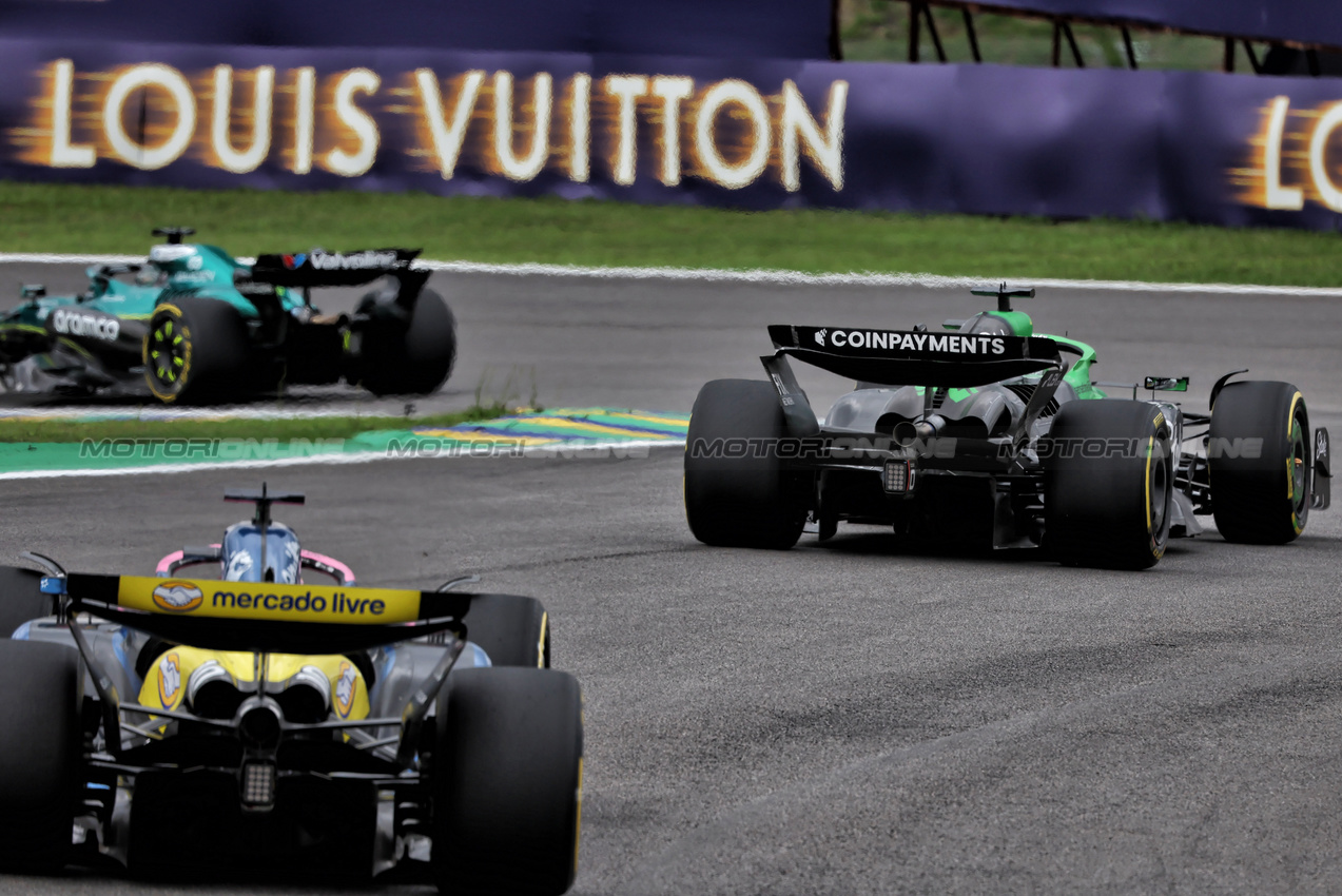 GP BRASILE, Nico Hulkenberg (GER) Sauber C45.

08.11.2025. Formula 1 World Championship, Rd 21, Brazilian Grand Prix, Sao Paulo, Brazil, Sprint e Qualifiche Day.

 - www.xpbimages.com, EMail: requests@xpbimages.com © Copyright: Rew / XPB Images