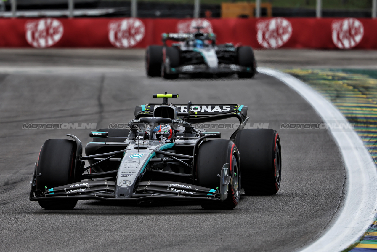GP BRASILE, Andrea Kimi Antonelli (ITA) Mercedes AMG F1 W16.



08.11.2025. Formula 1 World Championship, Rd 21, Brazilian Grand Prix, Sao Paulo, Brazil, Sprint e Qualifiche Day.

 - www.xpbimages.com, EMail: requests@xpbimages.com © Copyright: Rew / XPB Images