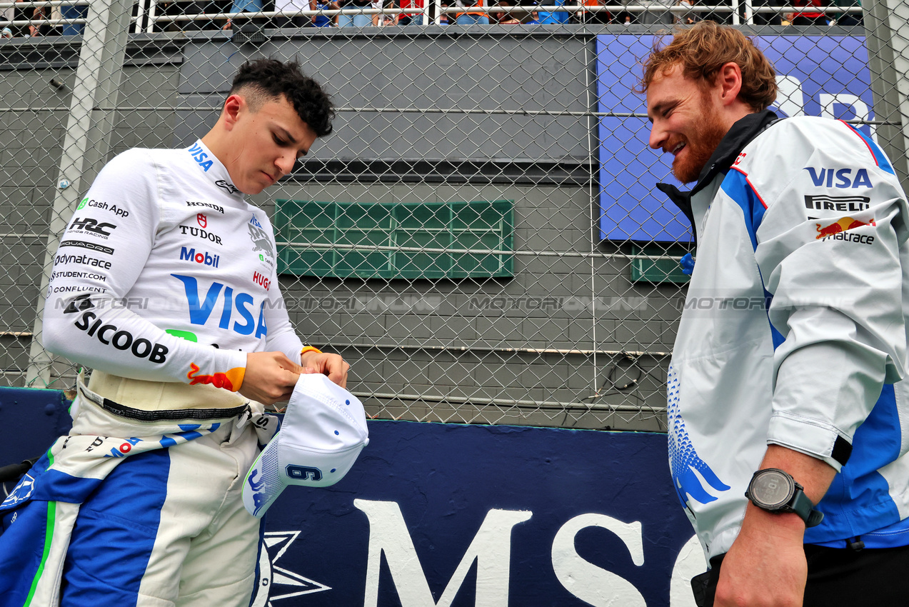 GP BRASILE, Isack Hadjar (FRA) Racing Bulls on the grid.

08.11.2025. Formula 1 World Championship, Rd 21, Brazilian Grand Prix, Sao Paulo, Brazil, Sprint e Qualifiche Day.

- www.xpbimages.com, EMail: requests@xpbimages.com © Copyright: Batchelor / XPB Images