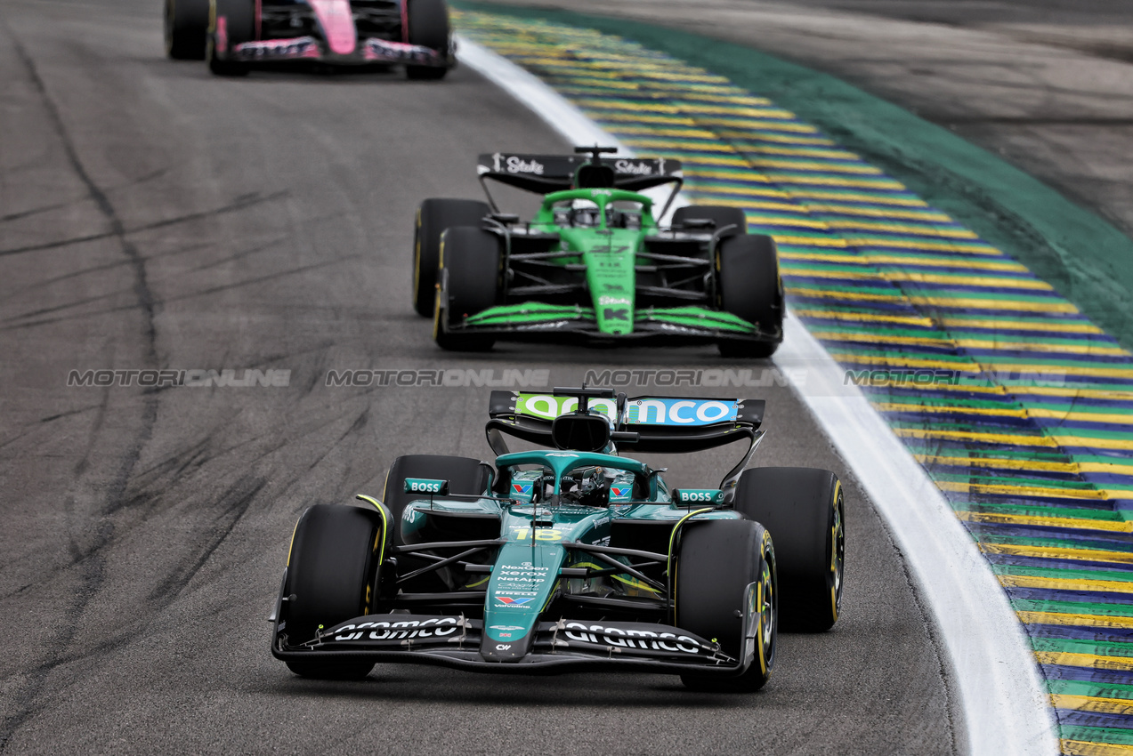GP BRASILE, Lance Stroll (CDN) Aston Martin F1 Team AMR25.

08.11.2025. Formula 1 World Championship, Rd 21, Brazilian Grand Prix, Sao Paulo, Brazil, Sprint e Qualifiche Day.

 - www.xpbimages.com, EMail: requests@xpbimages.com © Copyright: Rew / XPB Images