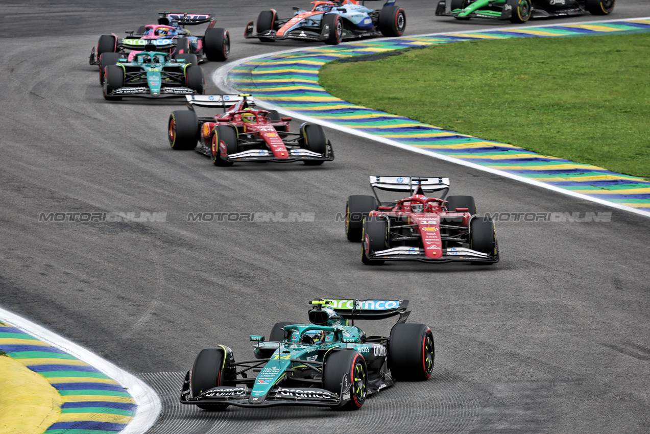 GP BRASILE, Fernando Alonso (ESP) Aston Martin F1 Team AMR25.

08.11.2025. Formula 1 World Championship, Rd 21, Brazilian Grand Prix, Sao Paulo, Brazil, Sprint e Qualifiche Day.

- www.xpbimages.com, EMail: requests@xpbimages.com © Copyright: Batchelor / XPB Images