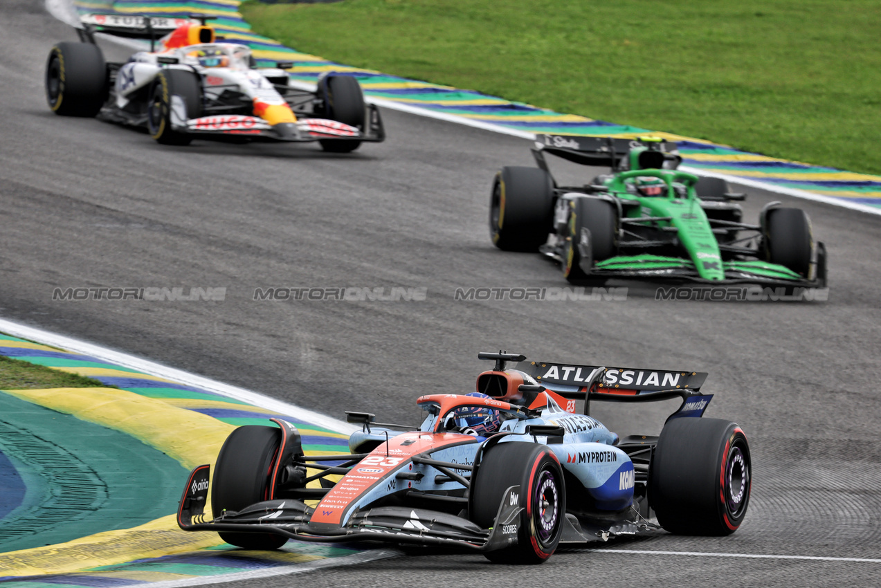 GP BRASILE, Alexander Albon (THA) Atlassian Williams Racing FW47.

08.11.2025. Formula 1 World Championship, Rd 21, Brazilian Grand Prix, Sao Paulo, Brazil, Sprint e Qualifiche Day.

- www.xpbimages.com, EMail: requests@xpbimages.com © Copyright: Batchelor / XPB Images