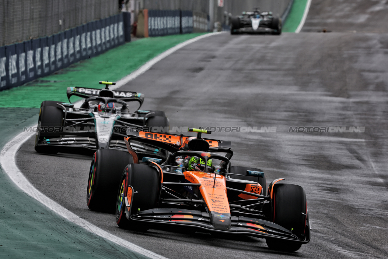 GP BRASILE, Lando Norris (GBR) McLaren MCL39.
08.11.2025. Formula 1 World Championship, Rd 21, Brazilian Grand Prix, Sao Paulo, Brazil, Sprint e Qualifiche Day.
- www.xpbimages.com, EMail: requests@xpbimages.com © Copyright: Charniaux / XPB Images