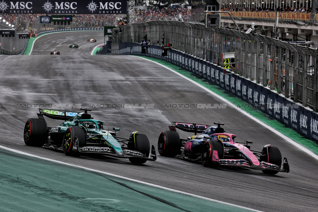 GP BRASILE, Lance Stroll (CDN) Aston Martin F1 Team AMR25 e Pierre Gasly (FRA) Alpine F1 Team A525 battle for position.

08.11.2025. Formula 1 World Championship, Rd 21, Brazilian Grand Prix, Sao Paulo, Brazil, Sprint e Qualifiche Day.

- www.xpbimages.com, EMail: requests@xpbimages.com © Copyright: Charniaux / XPB Images