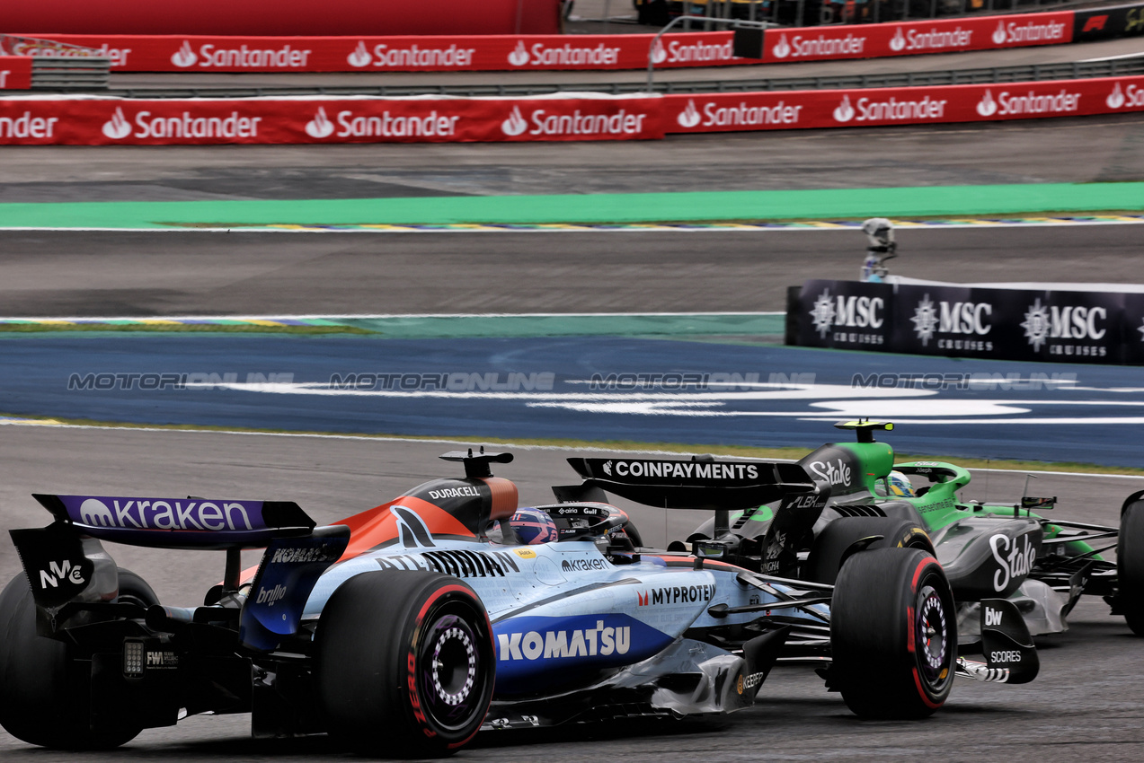 GP BRASILE, Alexander Albon (THA) Atlassian Williams Racing FW47.

08.11.2025. Formula 1 World Championship, Rd 21, Brazilian Grand Prix, Sao Paulo, Brazil, Sprint e Qualifiche Day.

- www.xpbimages.com, EMail: requests@xpbimages.com © Copyright: Charniaux / XPB Images