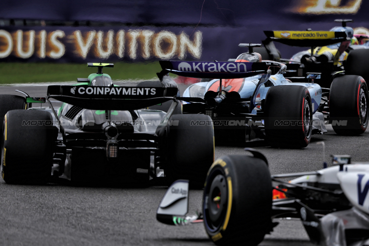 GP BRASILE, Alexander Albon (THA) Atlassian Williams Racing FW47.

08.11.2025. Formula 1 World Championship, Rd 21, Brazilian Grand Prix, Sao Paulo, Brazil, Sprint e Qualifiche Day.

 - www.xpbimages.com, EMail: requests@xpbimages.com © Copyright: Rew / XPB Images