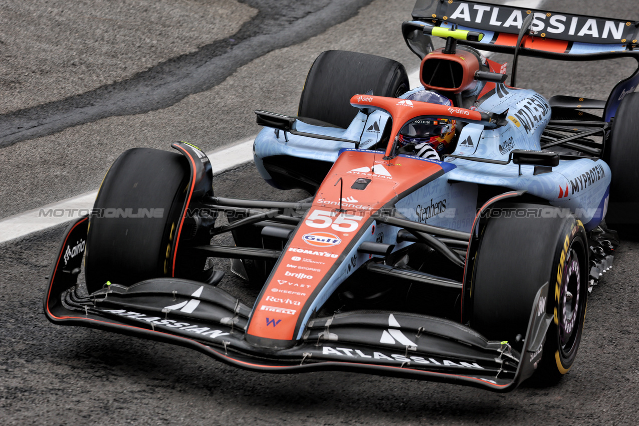 GP BRASILE, Carlos Sainz (ESP) Atlassian Williams Racing FW47 partenzaing from the pit lane.

08.11.2025. Formula 1 World Championship, Rd 21, Brazilian Grand Prix, Sao Paulo, Brazil, Sprint e Qualifiche Day.

- www.xpbimages.com, EMail: requests@xpbimages.com © Copyright: Batchelor / XPB Images