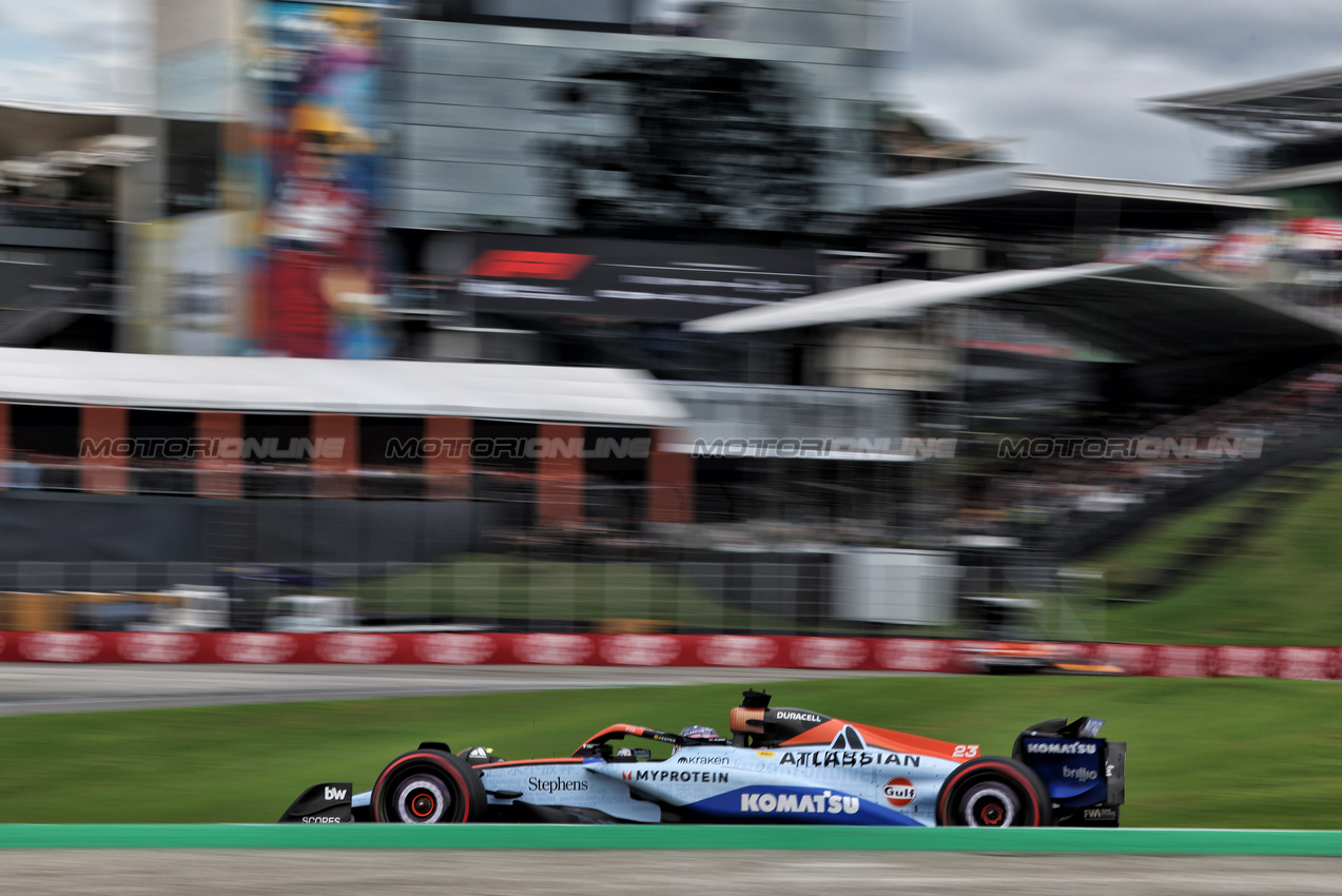 GP BRASILE, Alexander Albon (THA) Atlassian Williams Racing FW47.

08.11.2025. Formula 1 World Championship, Rd 21, Brazilian Grand Prix, Sao Paulo, Brazil, Sprint e Qualifiche Day.

 - www.xpbimages.com, EMail: requests@xpbimages.com © Copyright: Rew / XPB Images