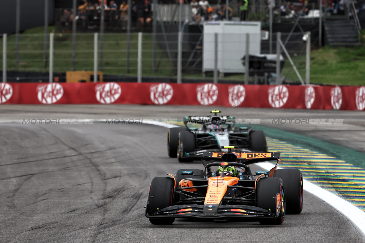 GP BRASILE, Lando Norris (GBR) McLaren MCL39.

08.11.2025. Formula 1 World Championship, Rd 21, Brazilian Grand Prix, Sao Paulo, Brazil, Sprint e Qualifiche Day.

 - www.xpbimages.com, EMail: requests@xpbimages.com © Copyright: Rew / XPB Images