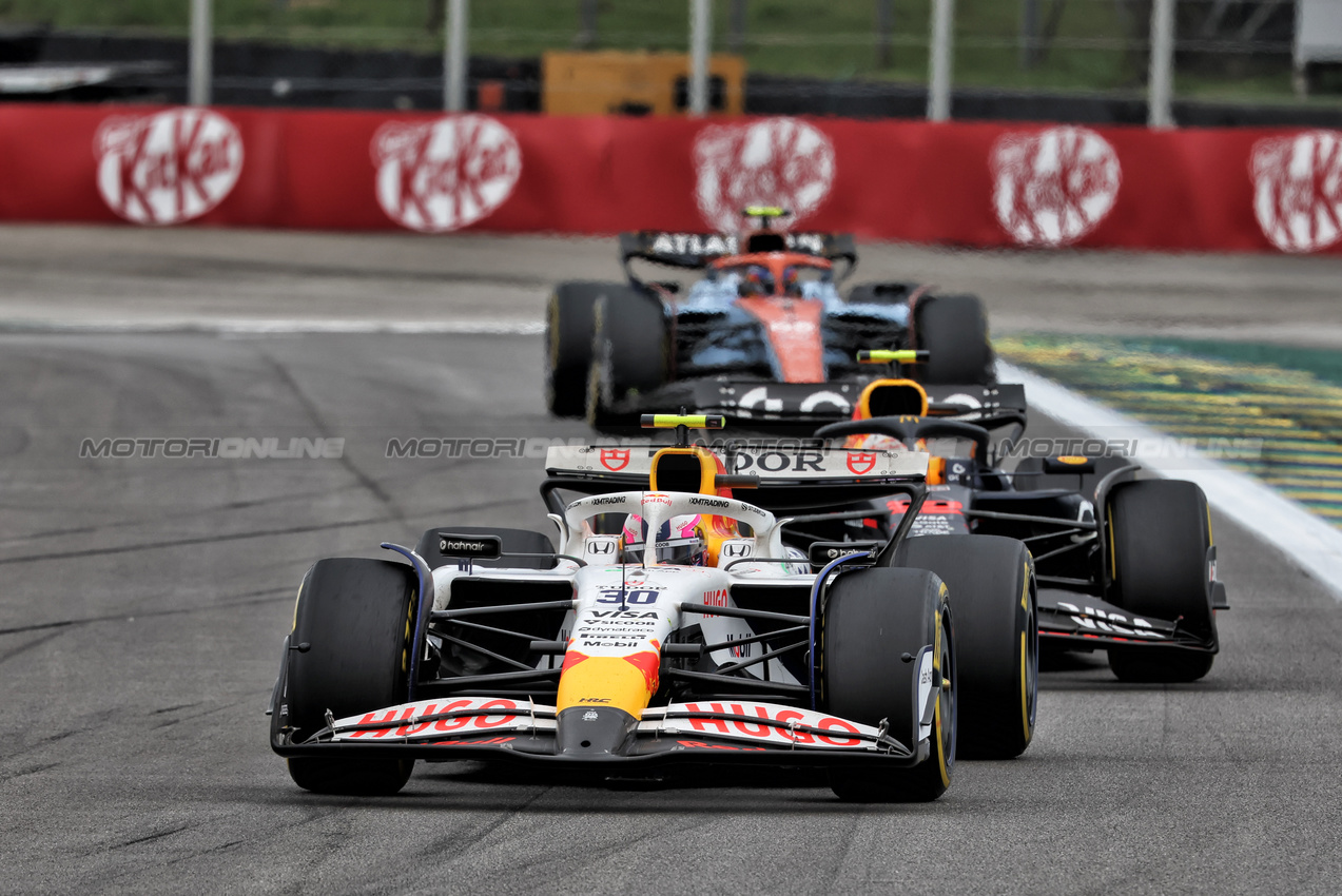 GP BRASILE, Liam Lawson (NZL) Racing Bulls VCARB 02.

08.11.2025. Formula 1 World Championship, Rd 21, Brazilian Grand Prix, Sao Paulo, Brazil, Sprint e Qualifiche Day.

 - www.xpbimages.com, EMail: requests@xpbimages.com © Copyright: Rew / XPB Images