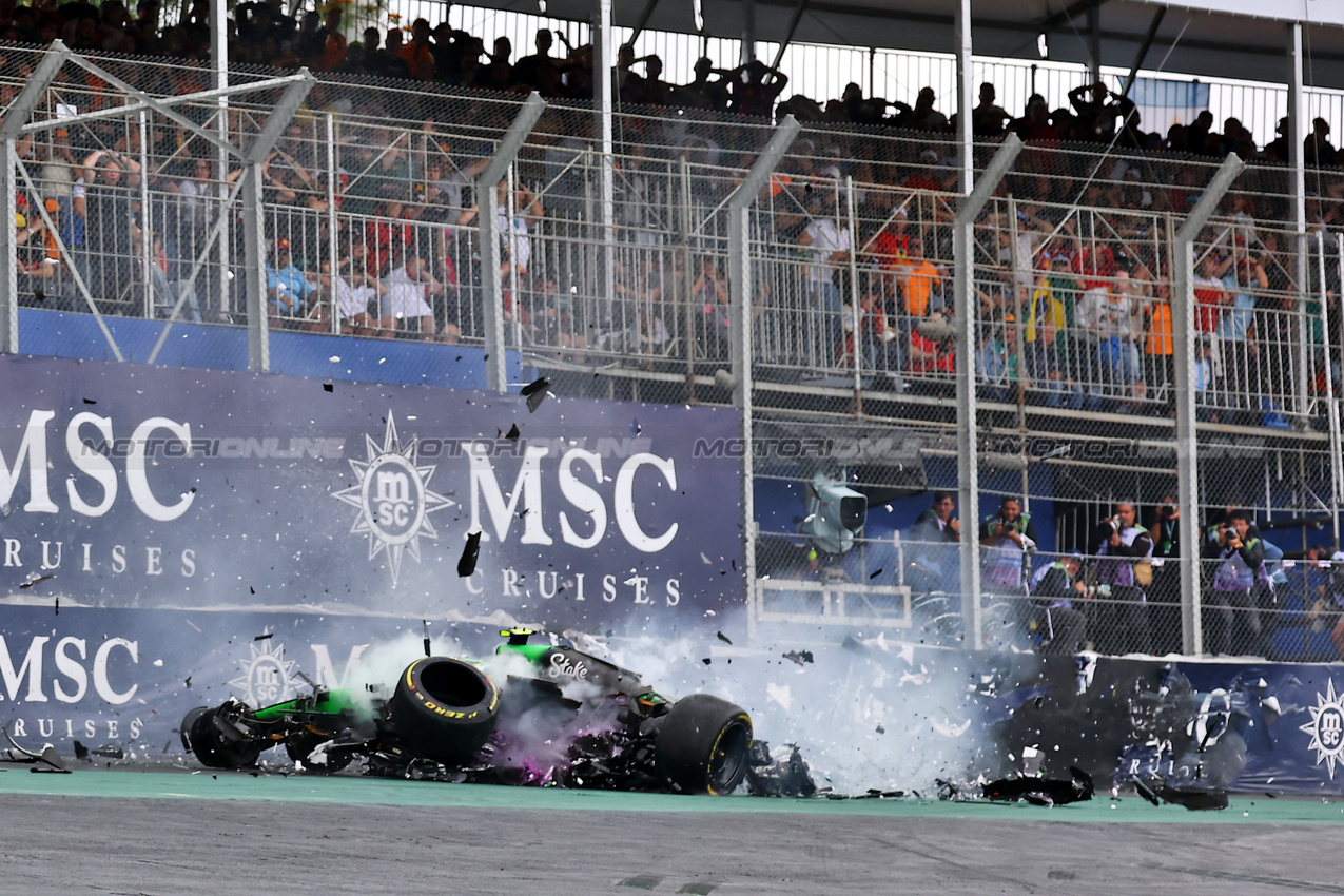 GP BRASILE, Gabriel Bortoleto (BRA) Sauber C45 crashed out of the race.

08.11.2025. Formula 1 World Championship, Rd 21, Brazilian Grand Prix, Sao Paulo, Brazil, Sprint e Qualifiche Day.

- www.xpbimages.com, EMail: requests@xpbimages.com © Copyright: XPB Images