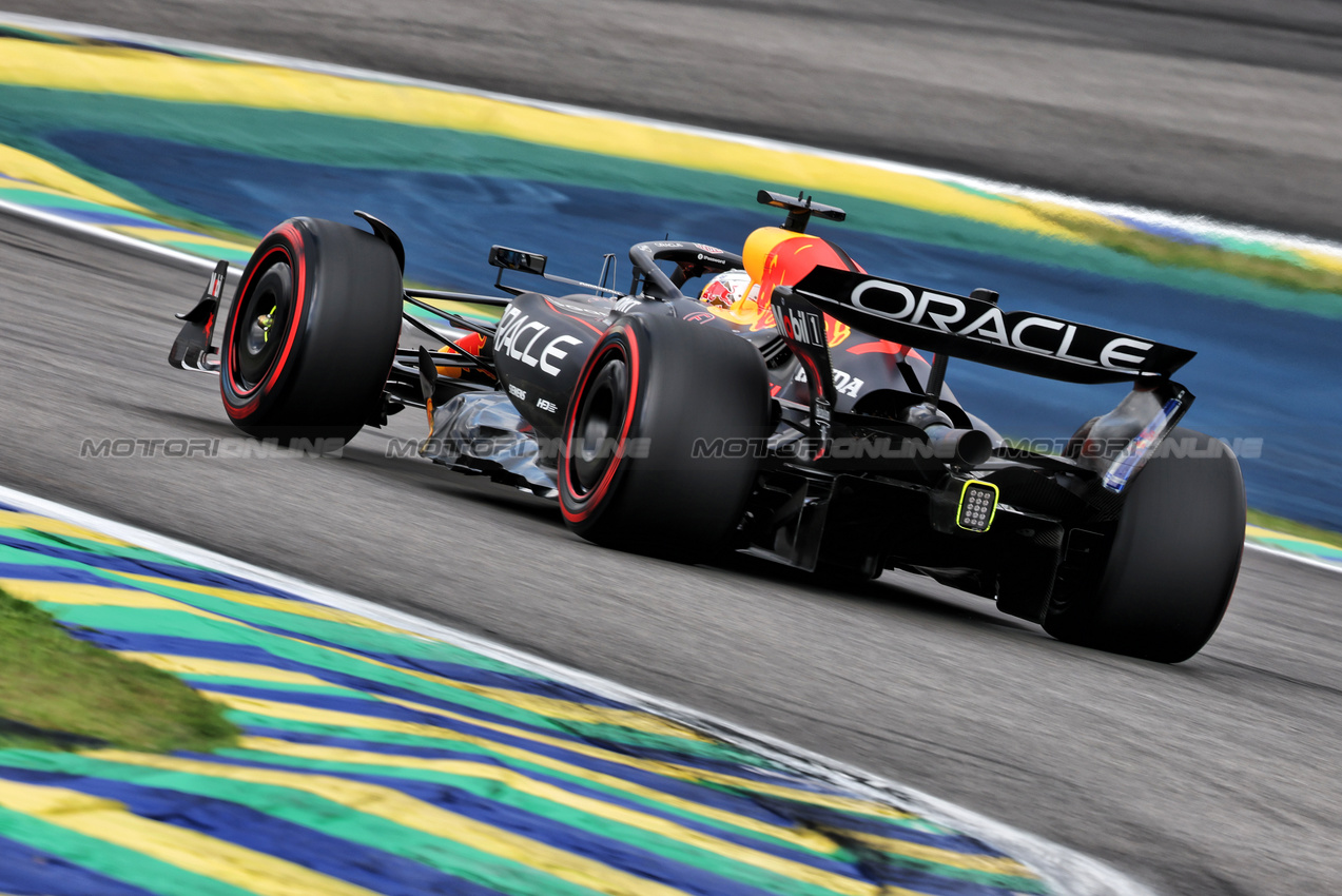 GP BRASILE, Max Verstappen (NLD) Red Bull Racing RB21.

08.11.2025. Formula 1 World Championship, Rd 21, Brazilian Grand Prix, Sao Paulo, Brazil, Sprint e Qualifiche Day.

- www.xpbimages.com, EMail: requests@xpbimages.com © Copyright: Charniaux / XPB Images