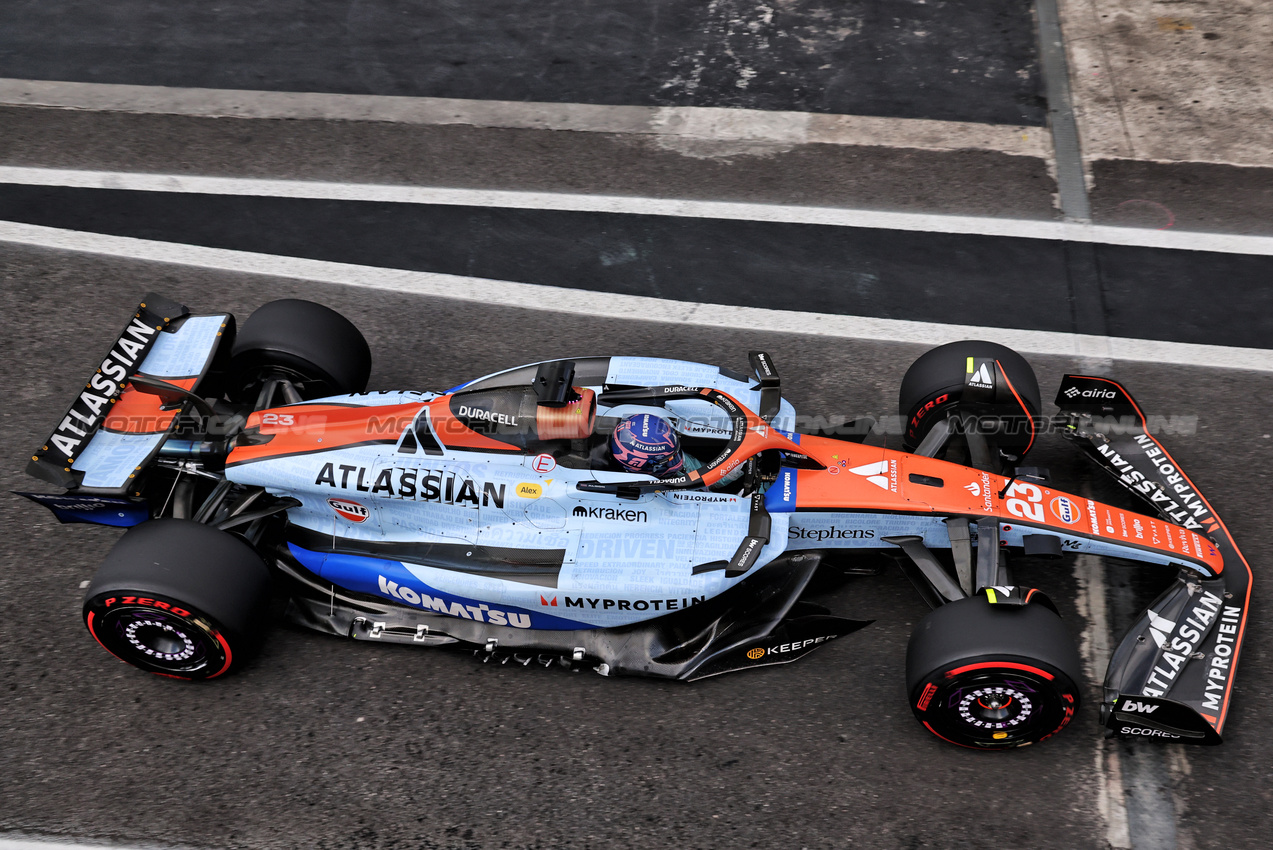 GP BRASILE, Alexander Albon (THA) Atlassian Williams Racing FW47.

08.11.2025. Formula 1 World Championship, Rd 21, Brazilian Grand Prix, Sao Paulo, Brazil, Sprint e Qualifiche Day.

- www.xpbimages.com, EMail: requests@xpbimages.com © Copyright: Batchelor / XPB Images