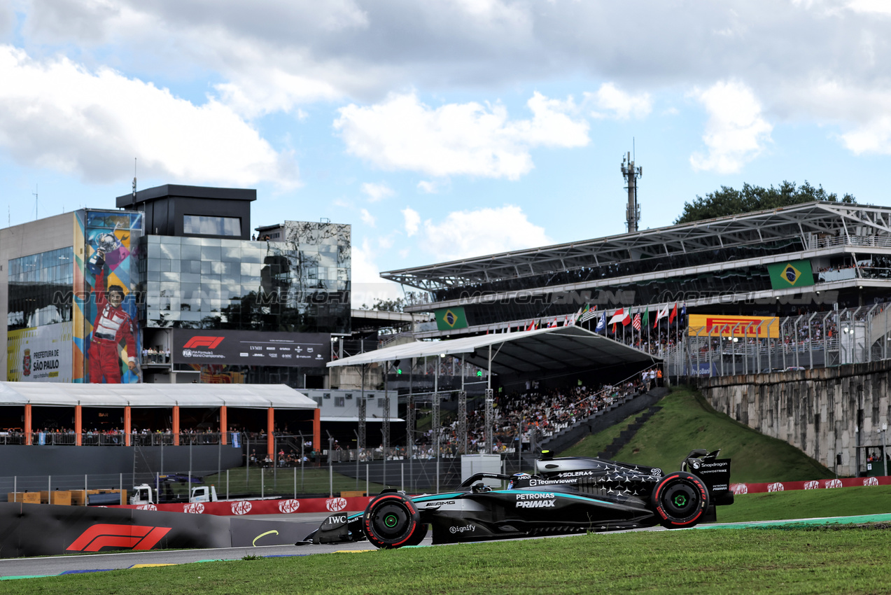 GP BRASILE, Andrea Kimi Antonelli (ITA) Mercedes AMG F1 W16.

08.11.2025. Formula 1 World Championship, Rd 21, Brazilian Grand Prix, Sao Paulo, Brazil, Sprint e Qualifiche Day.

 - www.xpbimages.com, EMail: requests@xpbimages.com © Copyright: Rew / XPB Images